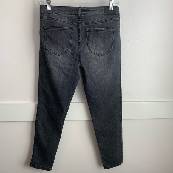 Celebrity Gold Black Wash Cropped Pants - Picture 2 of 8